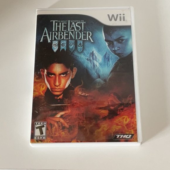 Wii The Last Airbender Game - HQ - Black and Blue - Picture 1 of 4